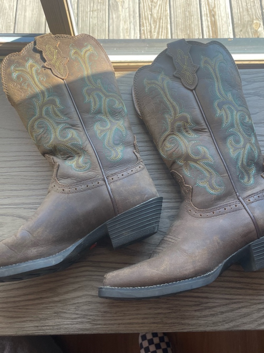 Justin Boots Brown Leather Western Boots with Embroidered Shaft - Picture 6 of 6